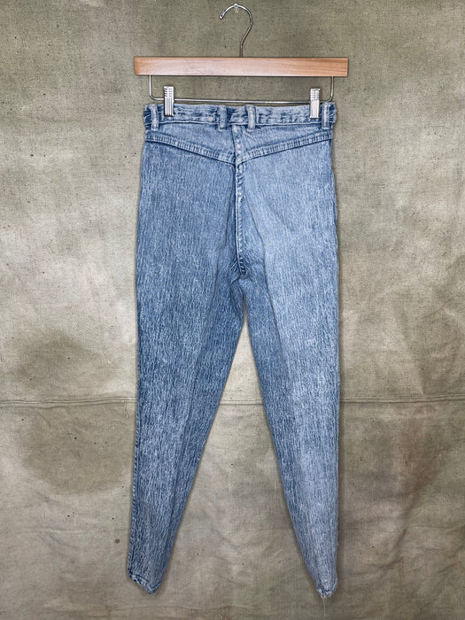 Vintage Distressed Light Wash Denim Jeans W26”