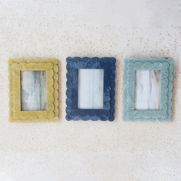 Resin Scalloped Picture Frames