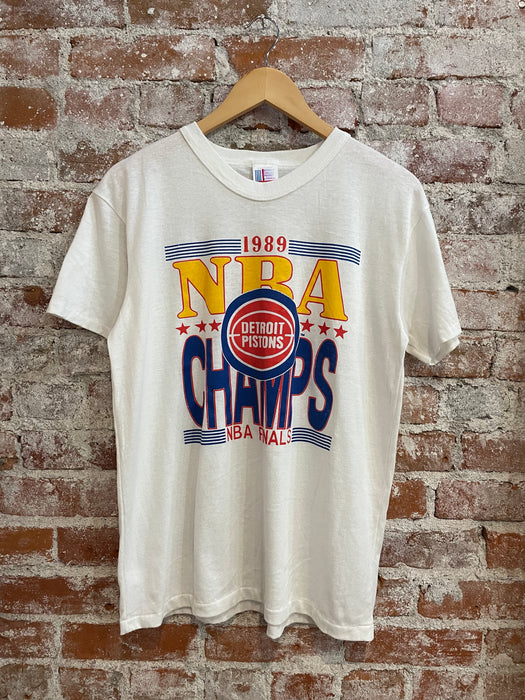 L Vintage 1989 NBA Detroit Pistons Tee
